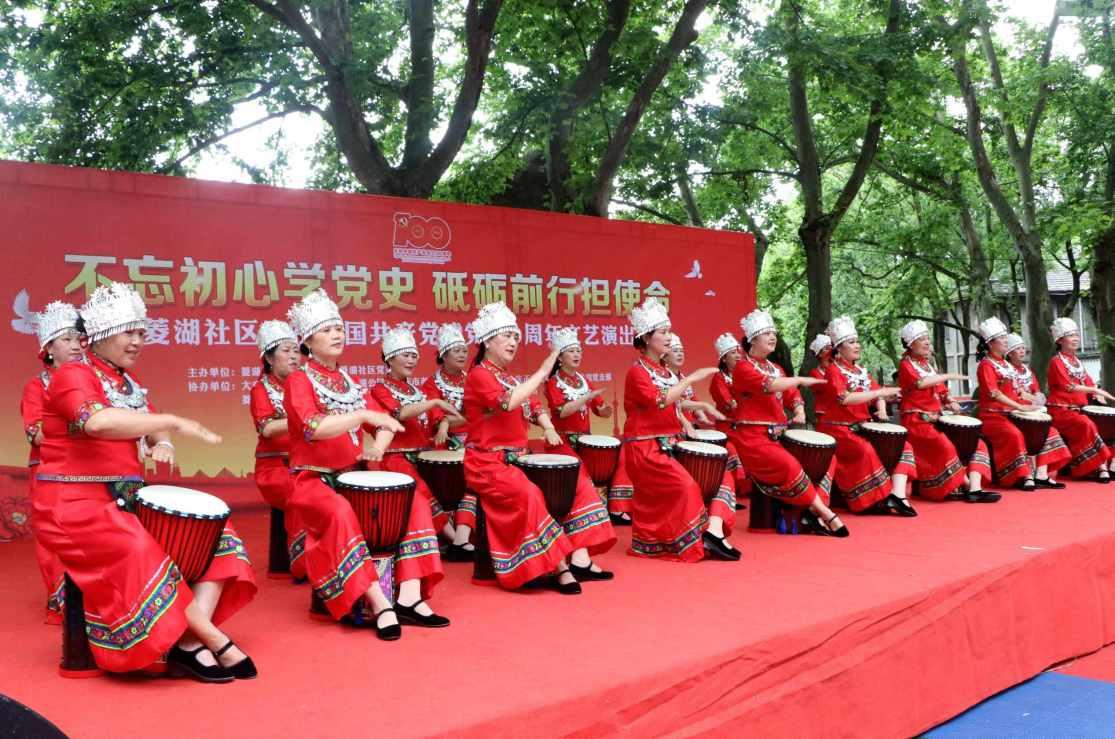探索乞丐值不值得同情?,定制专属知识世界!